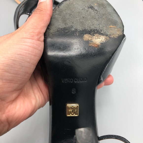 Pour la Victoire patent leather sandals - Picture 9 of 11